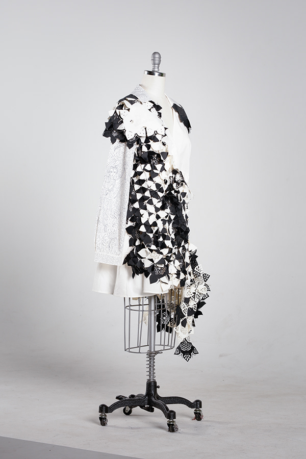 Ying-Yang - A Tale Of Balance â€” look 1
